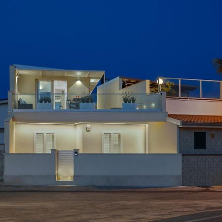 House On The Beach - Isulatravel إيسبيكا المظهر الخارجي الصورة