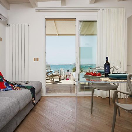 House On The Beach - Isulatravel إيسبيكا المظهر الخارجي الصورة